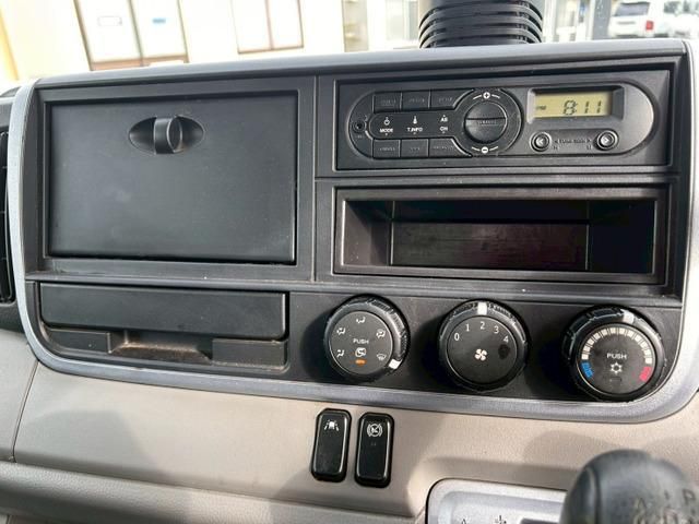 MITSUBISHI CANTER 2018