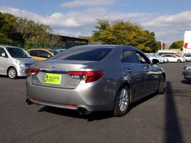 TOYOTA MARK X 2013