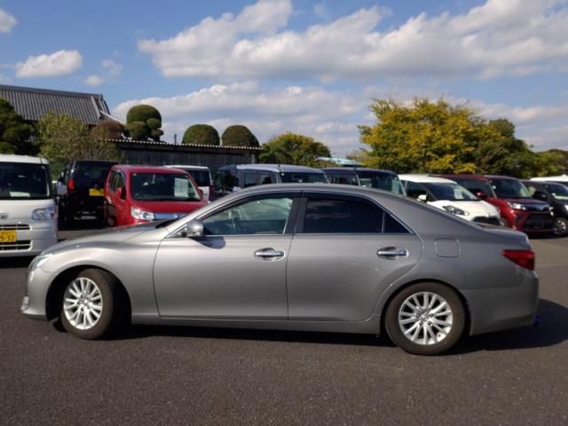 TOYOTA MARK X 2013
