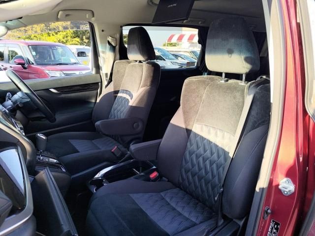 TOYOTA VELLFIRE 2019