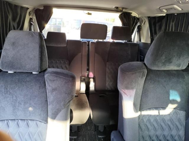 TOYOTA VELLFIRE 2019