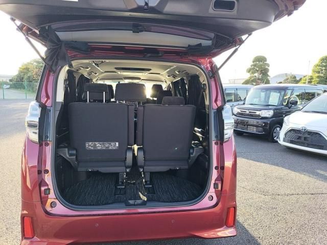 TOYOTA VELLFIRE 2019