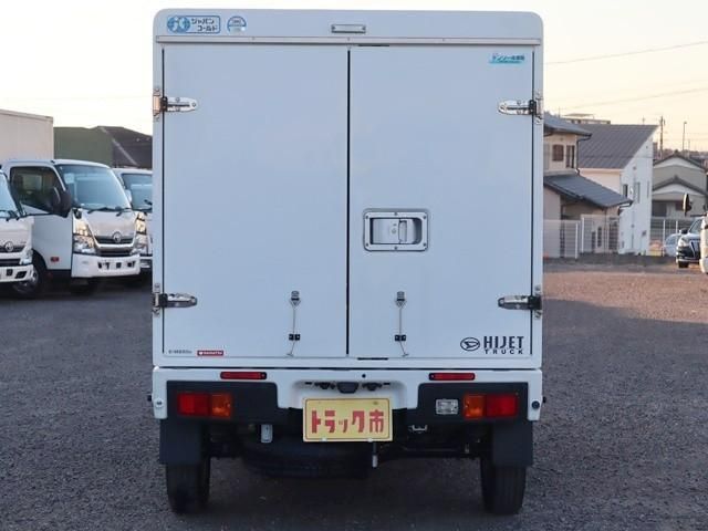 DAIHATSU HIJET truck 2022