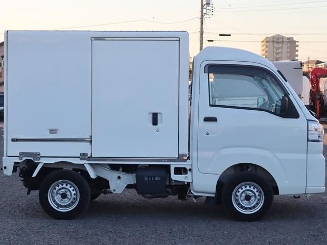 DAIHATSU HIJET truck 2022