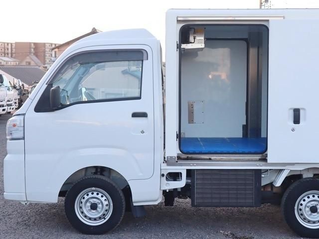 DAIHATSU HIJET truck 2022