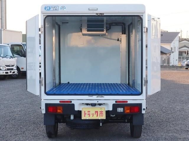 DAIHATSU HIJET truck 2022