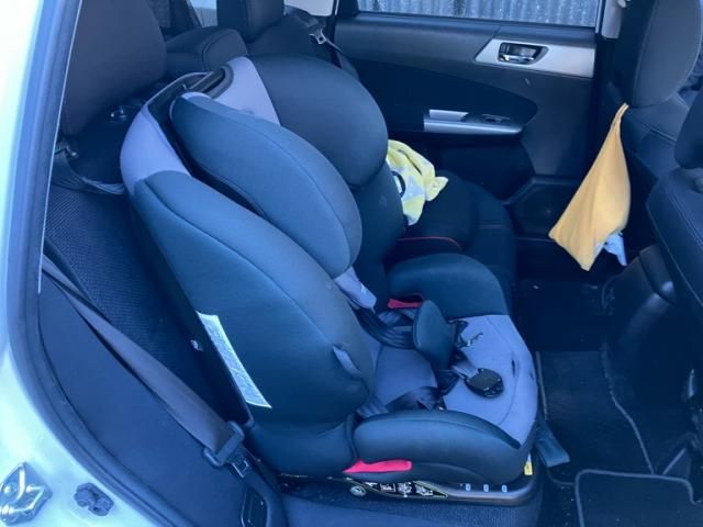 SUBARU FORESTER 2010