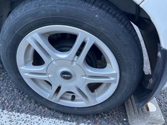 MITSUBISHI eK WAGON 2005