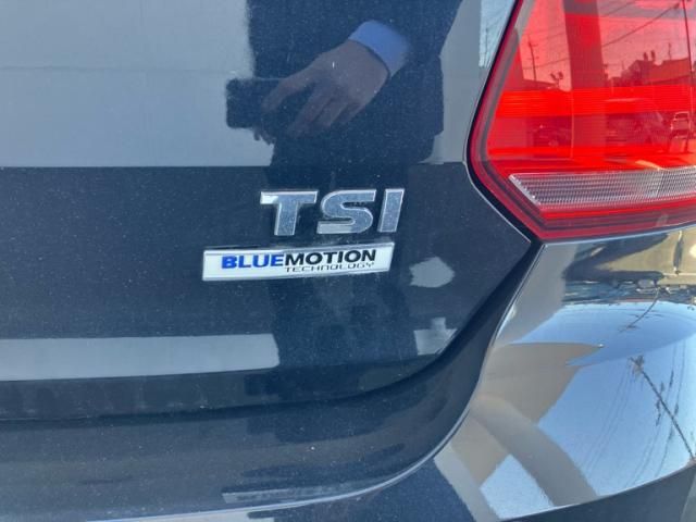 VOLKSWAGEN VOLKSWAGEN POLO 2015