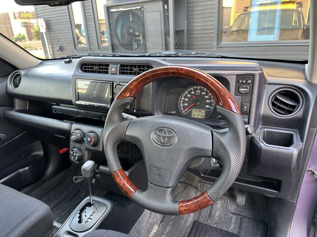 TOYOTA SUCCEED van 4WD 2017