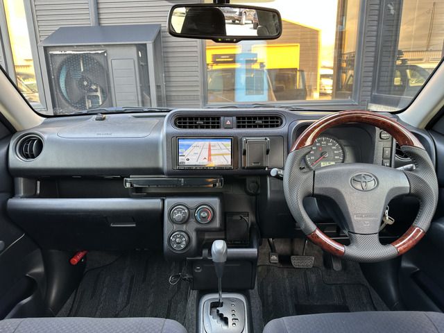 TOYOTA SUCCEED van 4WD 2017