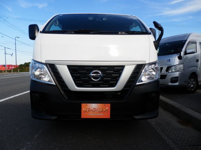 NISSAN NV350 CARAVAN 4WD 2018