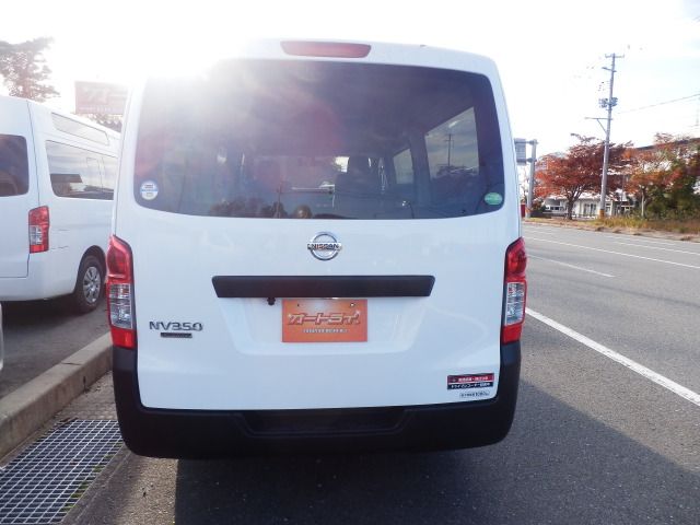 NISSAN NV350 CARAVAN 4WD 2018
