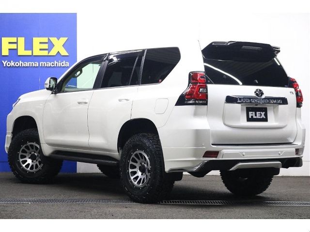 TOYOTA LANDCRUISER PRADO 2022