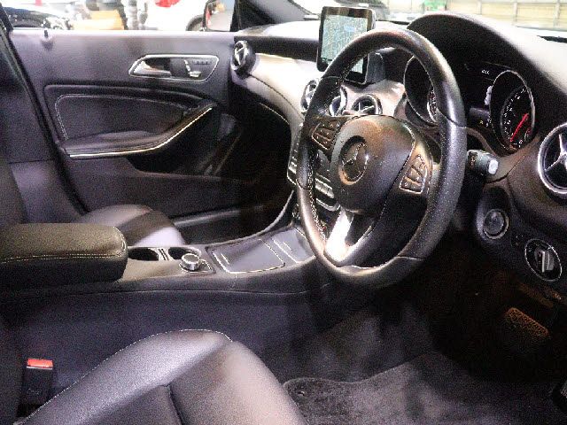 MERCEDES BENZ MERCEDES BENZ GLA class 2017