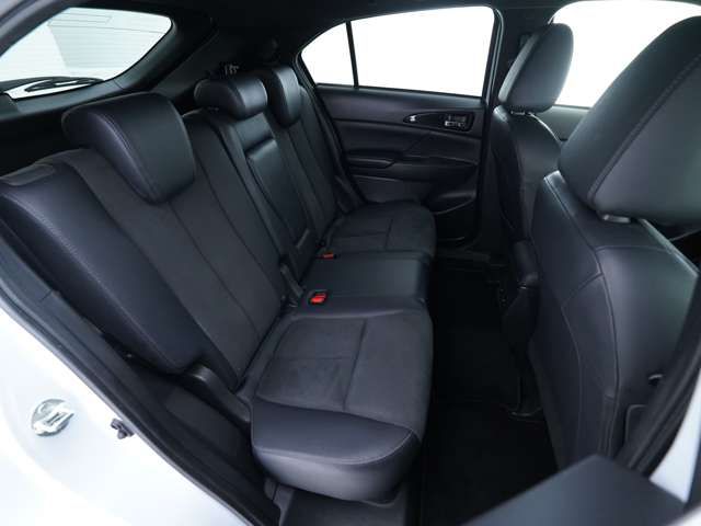 MITSUBISHI ECLIPSE CROSS 4WD 2024