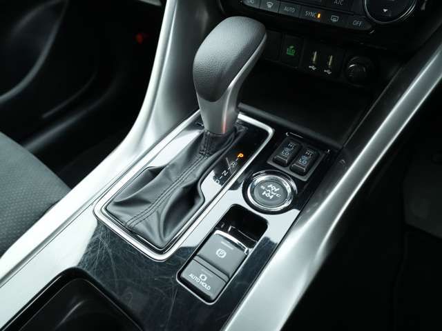 MITSUBISHI ECLIPSE CROSS 4WD 2024