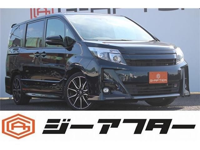 TOYOTA NOAH 2017
