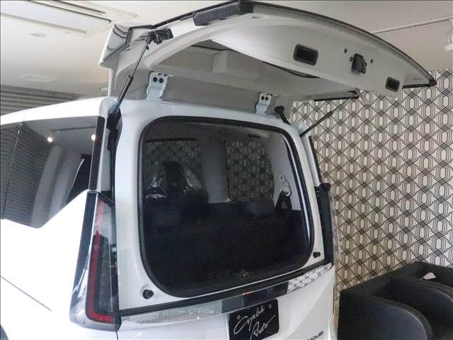 NISSAN SERENA  WG 2025