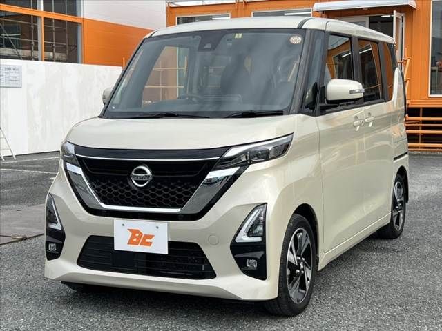 NISSAN ROOX 2023