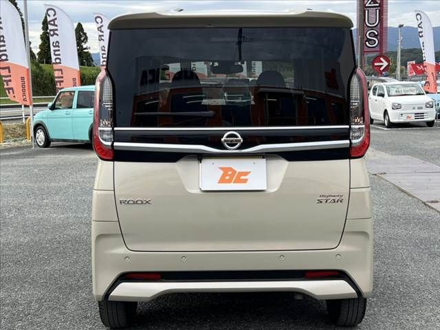 NISSAN ROOX 2023
