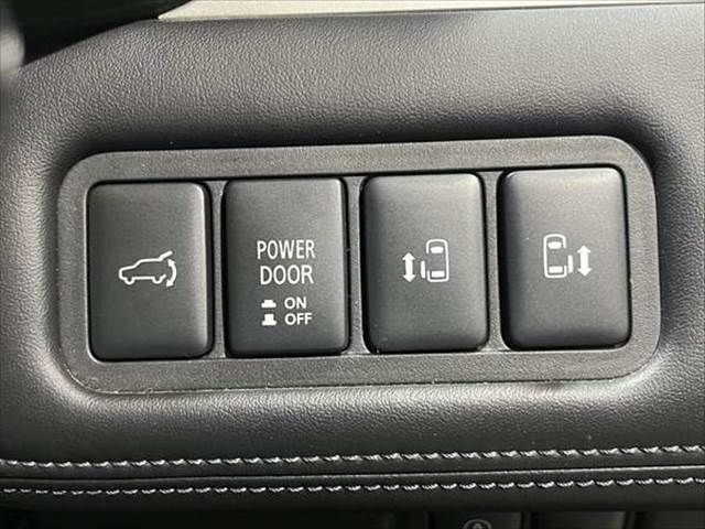 MITSUBISHI DELICA D:5 4WD 2020