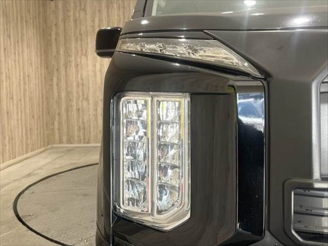 MITSUBISHI DELICA D:5 4WD 2020