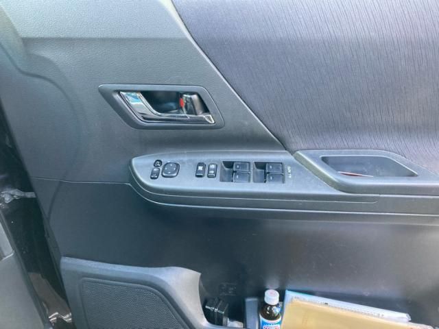 TOYOTA VELLFIRE 2008