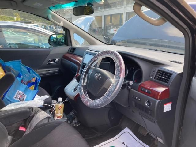 TOYOTA VELLFIRE 2008