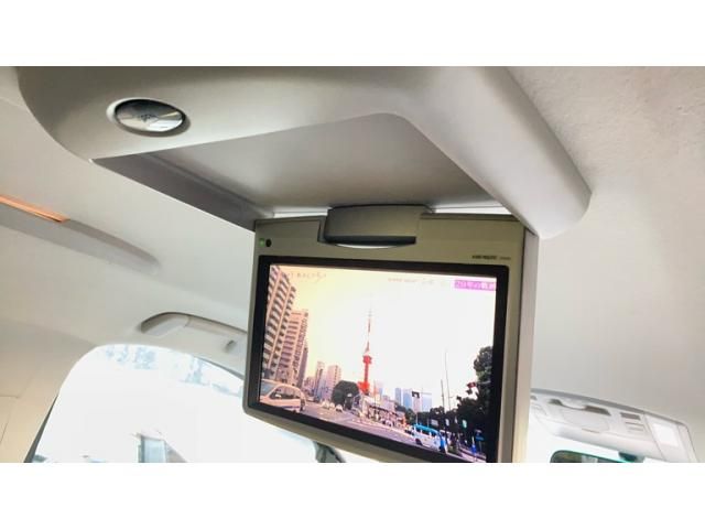 TOYOTA VELLFIRE 2008