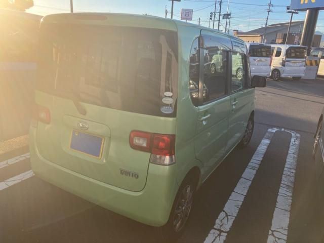 DAIHATSU TANTO 2011