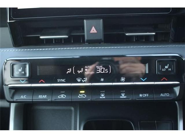 TOYOTA NOAH HYBRID 2022