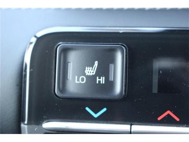 TOYOTA NOAH HYBRID 2022