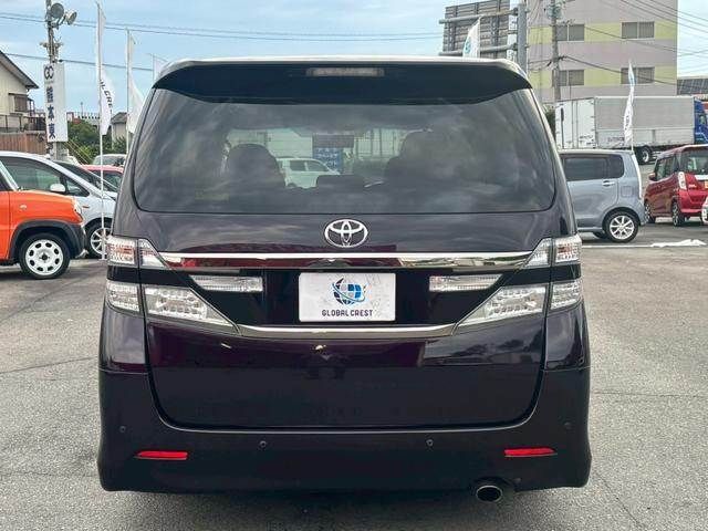 TOYOTA VELLFIRE 2011