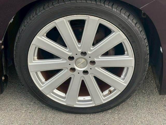 TOYOTA VELLFIRE 2011