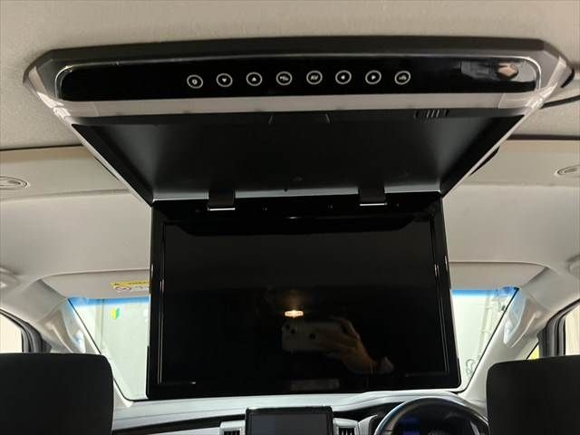 MITSUBISHI DELICA D:5 4WD 2019