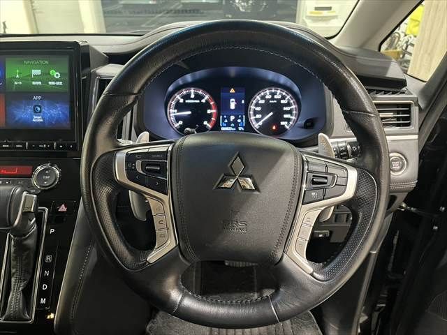 MITSUBISHI DELICA D:5 4WD 2019