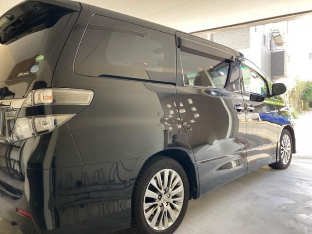 TOYOTA VELLFIRE 2013