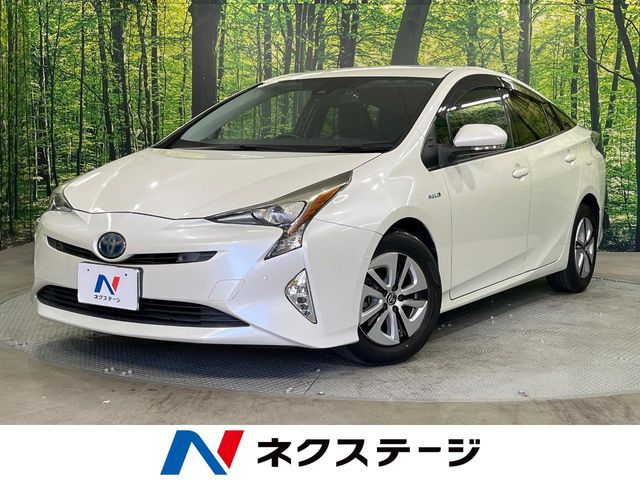 TOYOTA PRIUS 2016