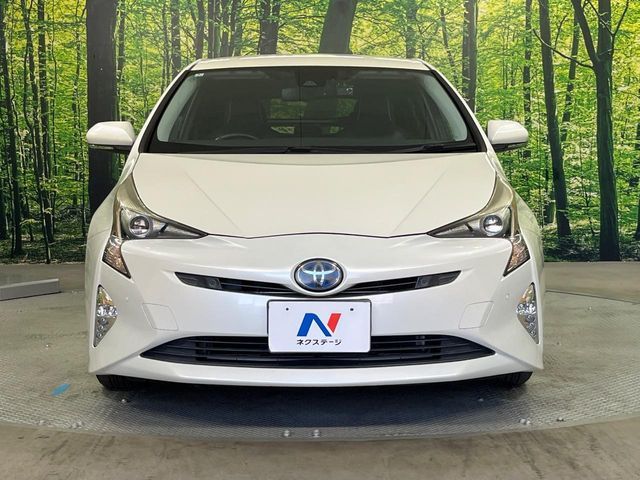 TOYOTA PRIUS 2016