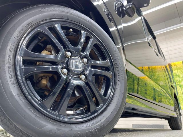 HONDA N BOX CUSTOM 2017