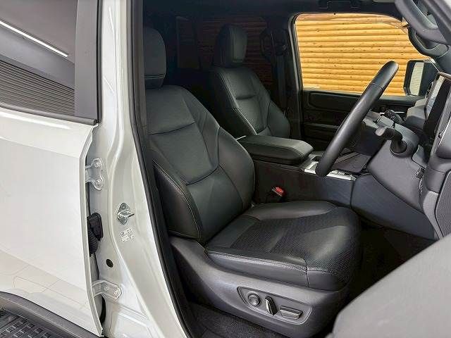 TOYOTA LANDCRUISER 250 2024