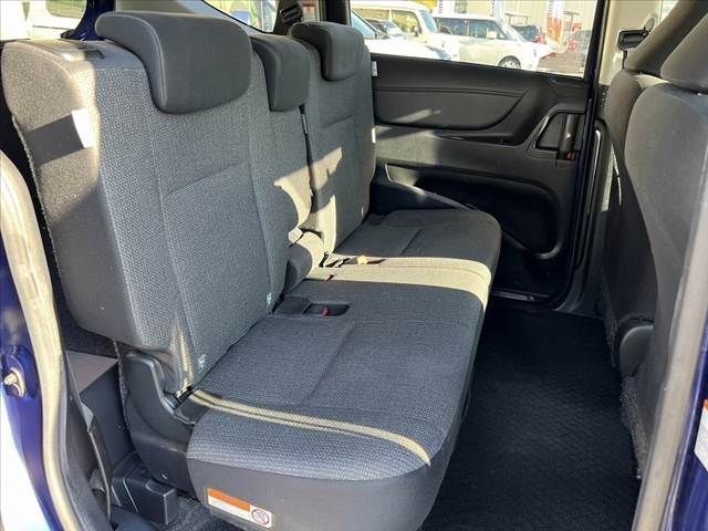 TOYOTA SIENTA HYBRID 2021