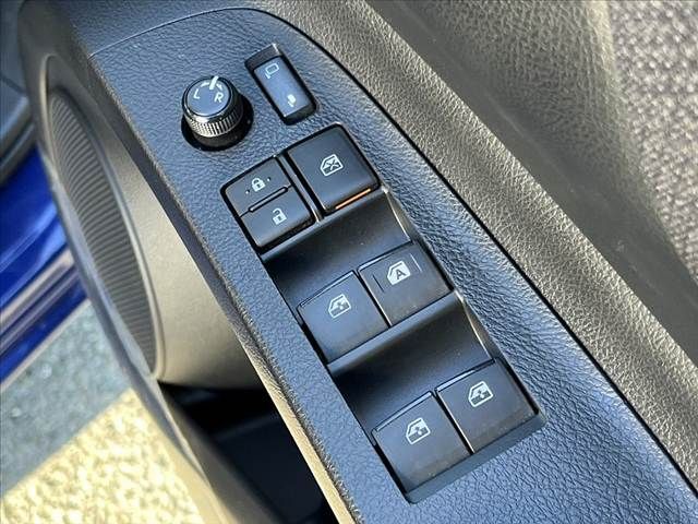 TOYOTA SIENTA HYBRID 2021