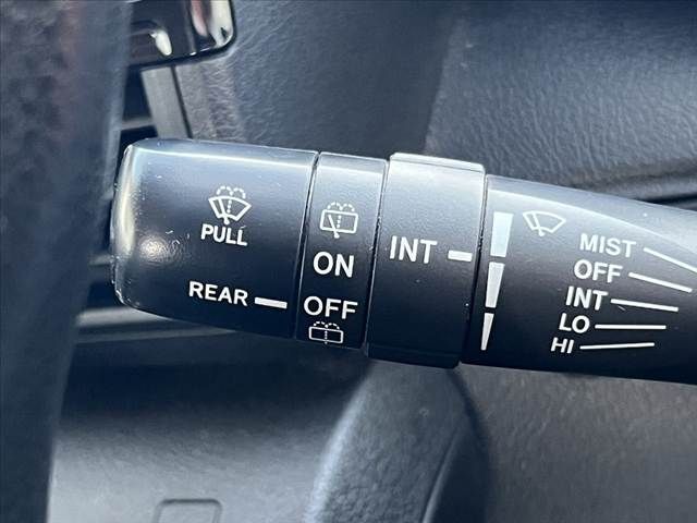 TOYOTA SIENTA HYBRID 2021