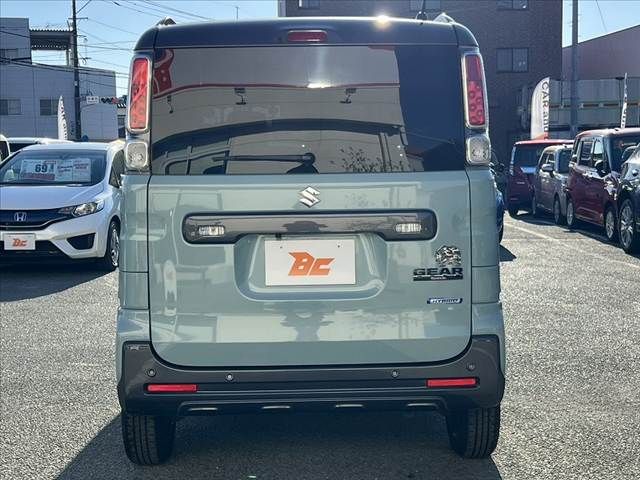 SUZUKI Spacia GEAR 2022