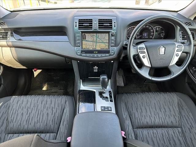 TOYOTA CROWN sedan 2010