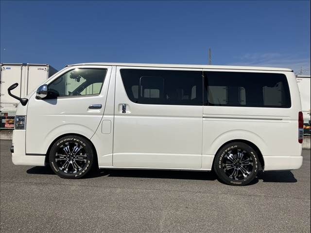 TOYOTA HIACE van 2WD 2018