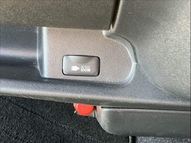 TOYOTA HIACE van 2WD 2018