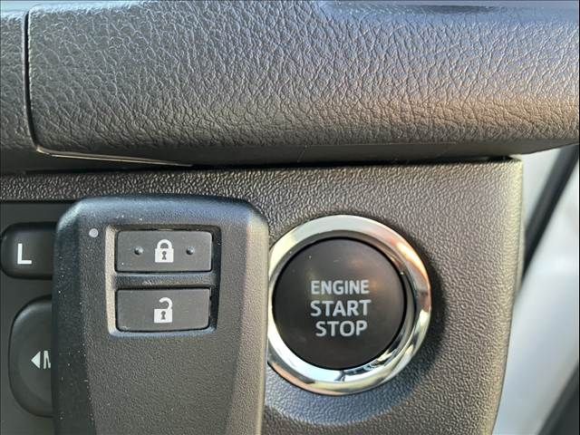 TOYOTA HIACE van 2WD 2018